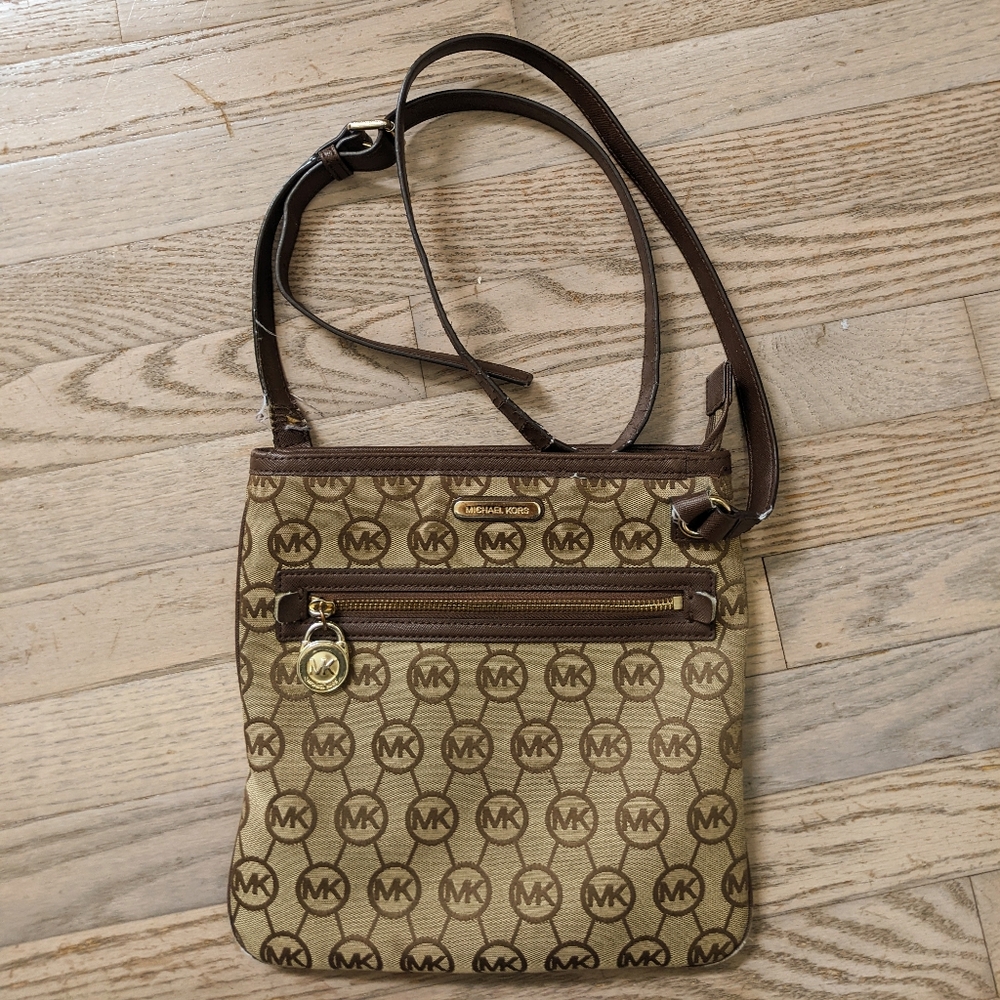 Michael Kors Kempton crossbody bag